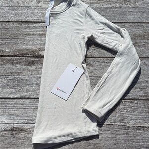 Lululemon Hold Tight Long-Sleeve Shirt bone neutral size 4 NWT‎